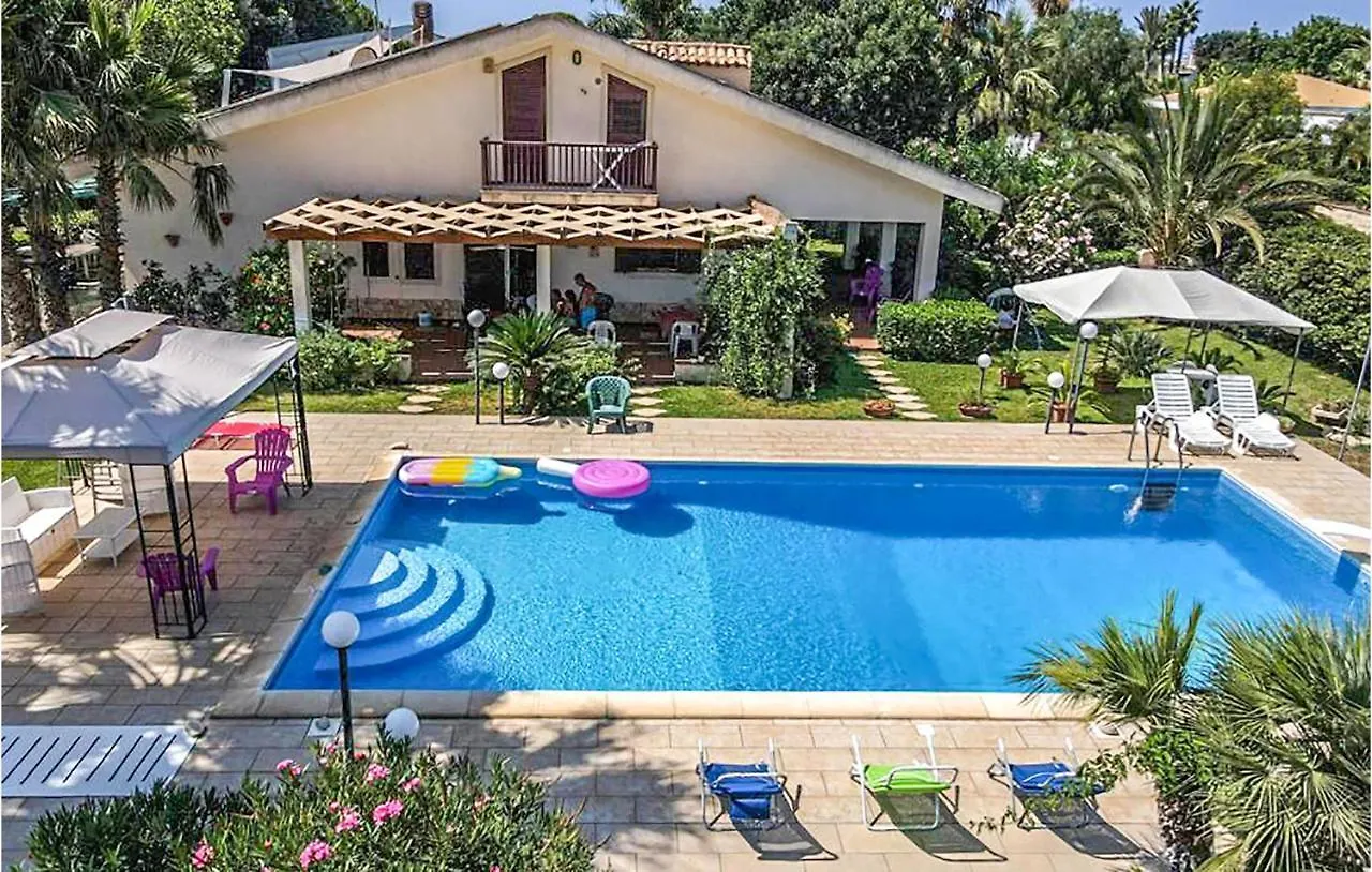 Nice Apartment In Kaukana With Kitchen Villaggio Azzurro 0*,  Italy